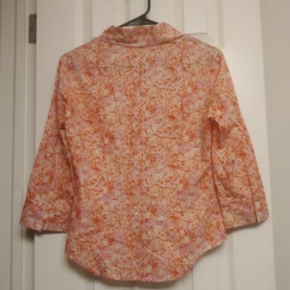 Express Design Studio Floral Button-Up Blouse - Picture 4 of 8